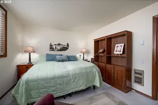 11992 SW Royalty Ct, Portland, OR 97224 - Photo 17