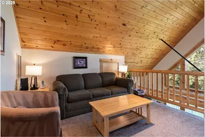 8825 SW Canyon Wren Ct, Redmond, OR 97756 - Photo 17