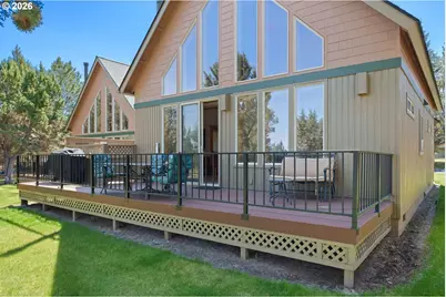 8825 SW Canyon Wren Ct, Redmond, OR 97756 - Photo 3