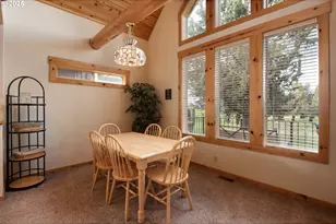 8825 SW Canyon Wren Ct, Redmond, OR 97756 - Photo 7