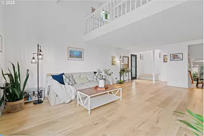 6535 SW Canyon Ct, Portland, OR 97225 - Photo 3