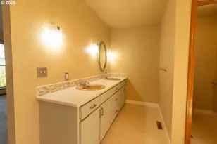 17745 SW Meadowbrook Way, Beaverton, OR 97078 - Photo 17