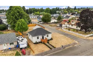 711 W Grant St, Lebanon, OR 97355 - Photo 33