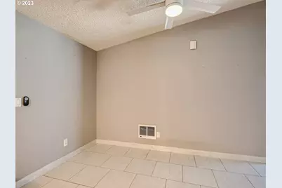 6402 SE 57th Ave, Portland, OR 97206 - Photo 15