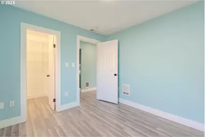 1014 W 38th St, Vancouver, WA 98660 - Photo 19