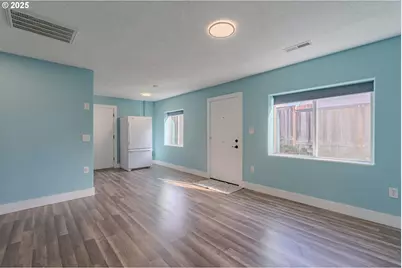 1014 W 38th St, Vancouver, WA 98660 - Photo 7