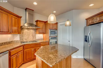 178 Discovery Dr, Kalama, WA 98625 - Photo 3