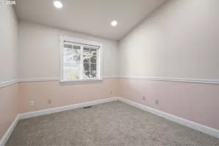 280 Roan Dr, Eugene, OR 97401 - Photo 29