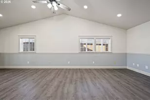 280 Roan Dr, Eugene, OR 97401 - Photo 19