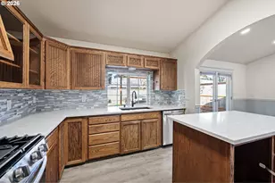 280 Roan Dr, Eugene, OR 97401 - Photo 27