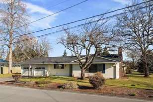 615 Sacre Ln N, Monmouth, OR 97361 - Photo 3