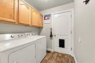 25252 Corky Ln, Veneta, OR 97487 - Photo 21