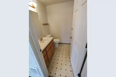 257 Smith Loop, Springfield, OR 97478 - Photo 5