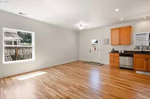 2605 SE 105th Ave, Portland, OR 97266 - Photo 5