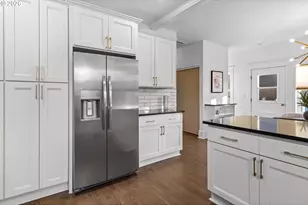 615 W 21st St, Vancouver, WA 98660 - Photo 15