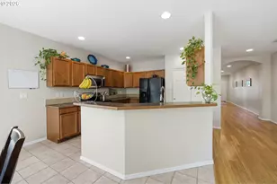 1798 S 57th Pl, Springfield, OR 97478 - Photo 11