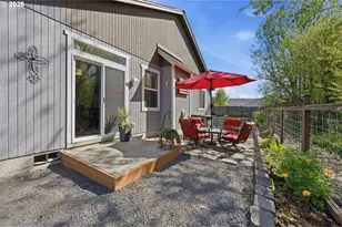 1798 S 57th Pl, Springfield, OR 97478 - Photo 27