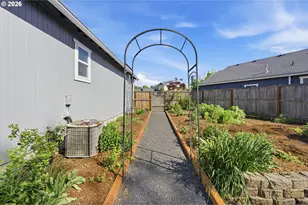 1798 S 57th Pl, Springfield, OR 97478 - Photo 29