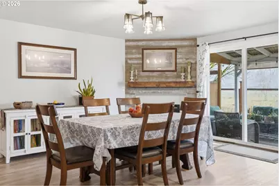 242 Adams Dr, Kelso, WA 98626 - Photo 9