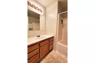 919 S 37th Pl, Springfield, OR 97478 - Photo 9