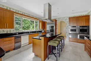 7910 NW Gales Ridge Ln, Portland, OR 97229 - Photo 17