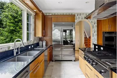 7910 NW Gales Ridge Ln, Portland, OR 97229 - Photo 17