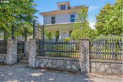 5731 NE 10th Ave, Portland, OR 97211 - Photo 3