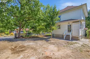 5731 NE 10th Ave, Portland, OR 97211 - Photo 37