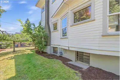 5731 NE 10th Ave, Portland, OR 97211 - Photo 39