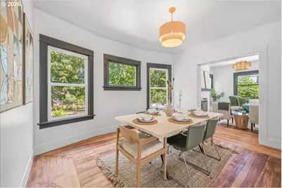 5731 NE 10th Ave, Portland, OR 97211 - Photo 9