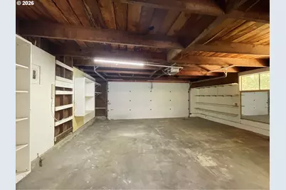 18100 Bryant Rd, Lake Oswego, OR 97034 - Photo 37
