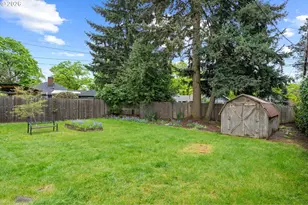 705 NW 41st St, Vancouver, WA 98660 - Photo 27
