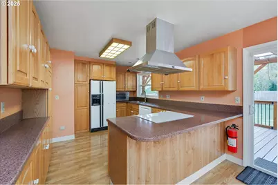 1360 NW 130th Ave, Portland, OR 97229 - Photo 9