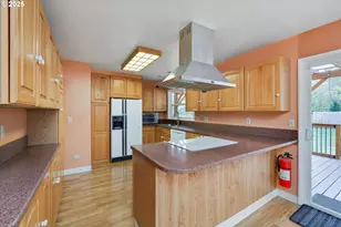 1360 NW 130th Ave, Portland, OR 97229 - Photo 9