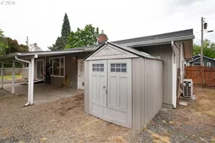 2301 Compton St, Eugene, OR 97404 - Photo 31