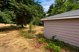 12405 SE Market St, Portland, OR 97233 - Photo 5