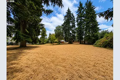 12405 SE Market St, Portland, OR 97233 - Photo 3