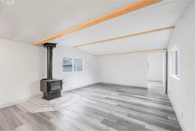 13632 Tilia Ct, Aurora, OR 97002 - Photo 3