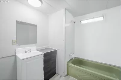 13632 Tilia Ct, Aurora, OR 97002 - Photo 11