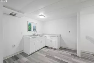 13632 Tilia Ct, Aurora, OR 97002 - Photo 5