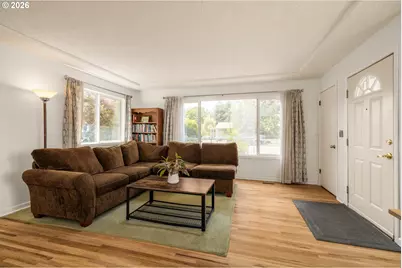 3734 SE 132nd Ave, Portland, OR 97236 - Photo 3