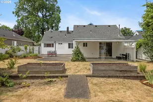 3734 SE 132nd Ave, Portland, OR 97236 - Photo 33