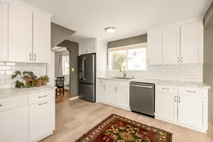 3734 SE 132nd Ave, Portland, OR 97236 - Photo 7