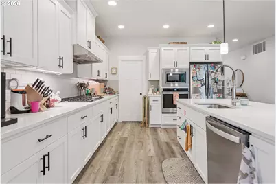 11194 SW 114th Pl, Portland, OR 97223 - Photo 15