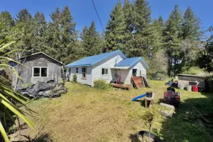 1003 W 12th St, Coquille, OR 97423 - Photo 19