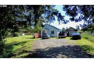 1003 W 12th St, Coquille, OR 97423 - Photo 25