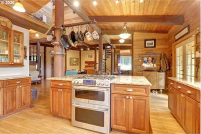 2520 Carroll Rd, Mosier, OR 97040 - Photo 13