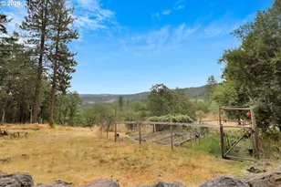 2520 Carroll Rd, Mosier, OR 97040 - Photo 3