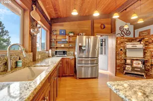 2520 Carroll Rd, Mosier, OR 97040 - Photo 11