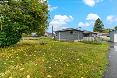 334 Roake Ave, Castle Rock, WA 98611 - Photo 33